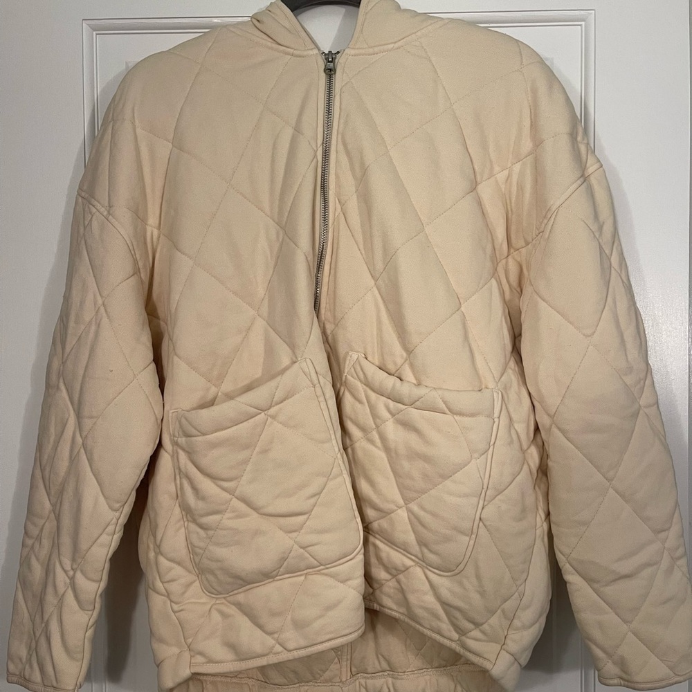 NEW WITH TAGS Urban Outfitters Quilted Hooded Jacket